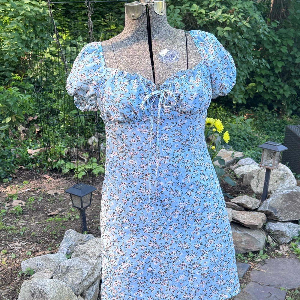 Peasant dress floral mini